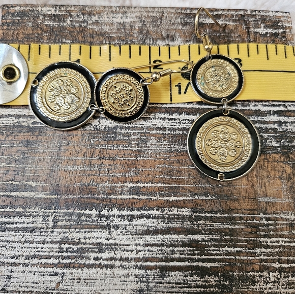 Vintage Coin Style Enamel Austria Earrings - Picture 10 of 12